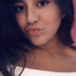 Meet your Posher, Bella